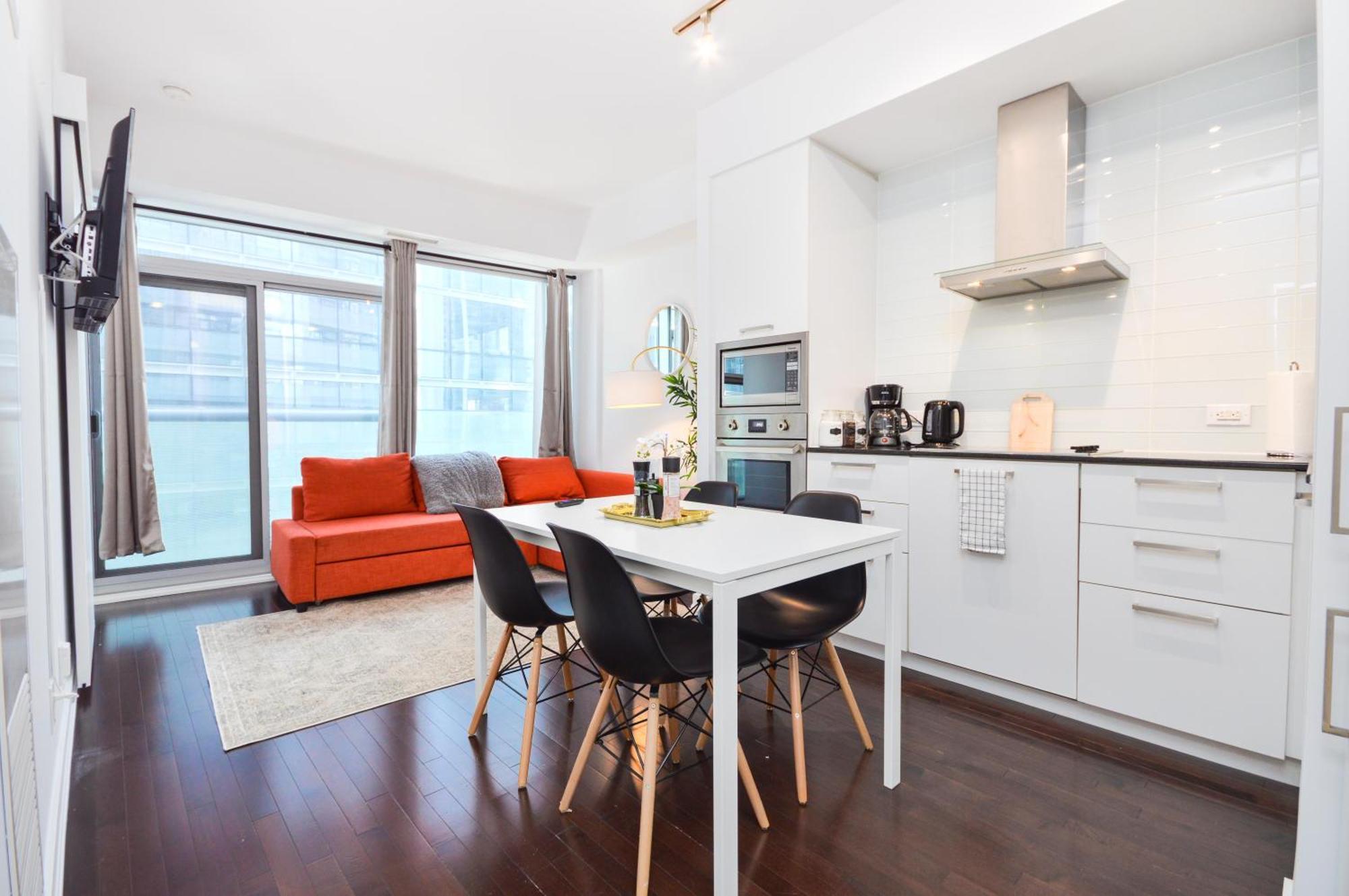 Downtown Toronto Condo Near Cn Tower, Scotiabank Arena, Rogers Centre, Union Station Extérieur photo