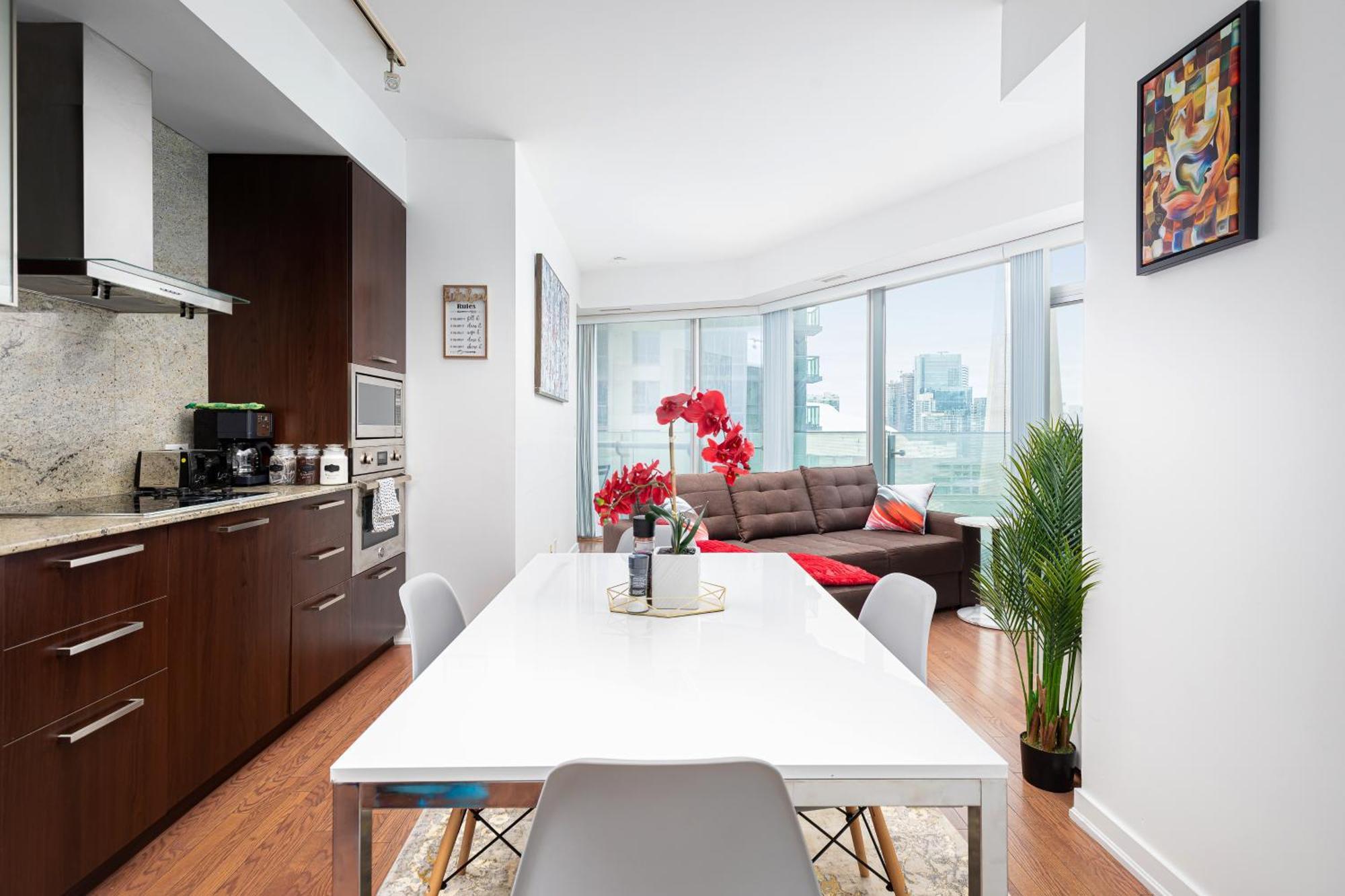 Downtown Toronto Condo Near Cn Tower, Scotiabank Arena, Rogers Centre, Union Station Extérieur photo