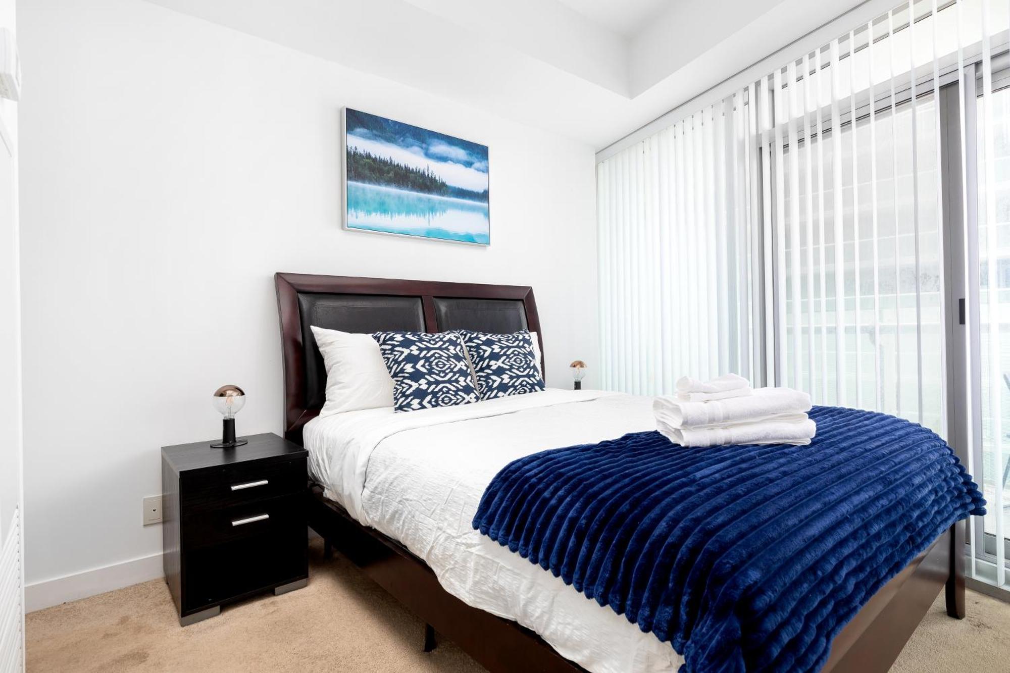 Downtown Toronto Condo Near Cn Tower, Scotiabank Arena, Rogers Centre, Union Station Extérieur photo