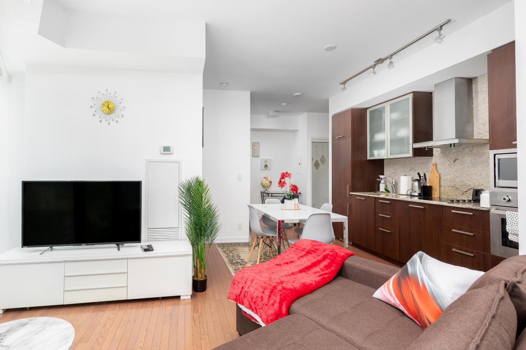 Downtown Toronto Condo Near Cn Tower, Scotiabank Arena, Rogers Centre, Union Station Extérieur photo