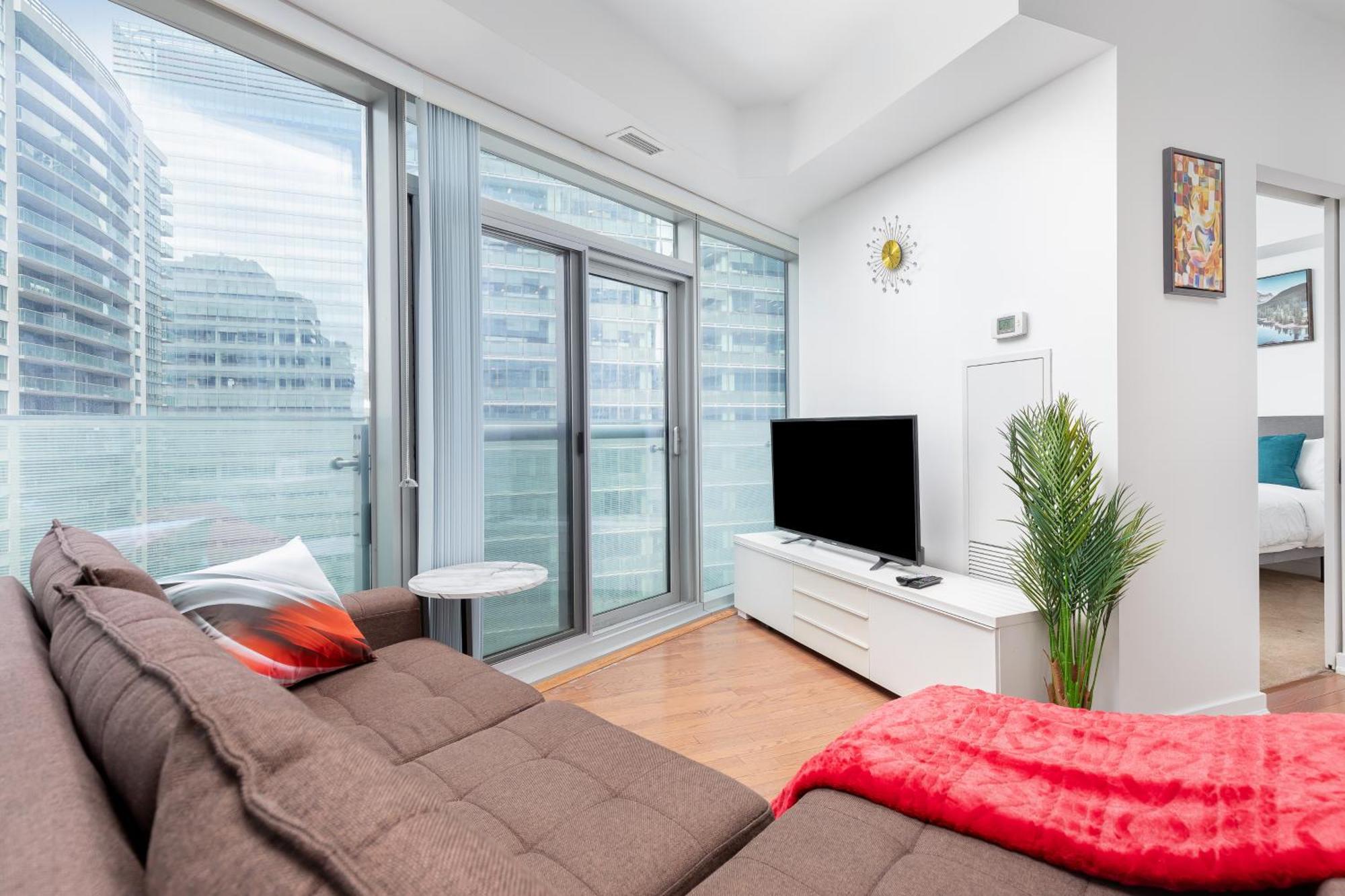 Downtown Toronto Condo Near Cn Tower, Scotiabank Arena, Rogers Centre, Union Station Extérieur photo